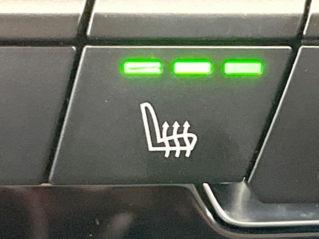 ���t�����g�V�[�g�q�[�e�B���O:�^�]�ȁE����ȋ��ɎO�i�K�Œ��߂��\�ȃV�[�g�q�[�^�[�𑕔����Ă���܂��B�G�߂��킸���K�ɂ��g�p���������܂��B