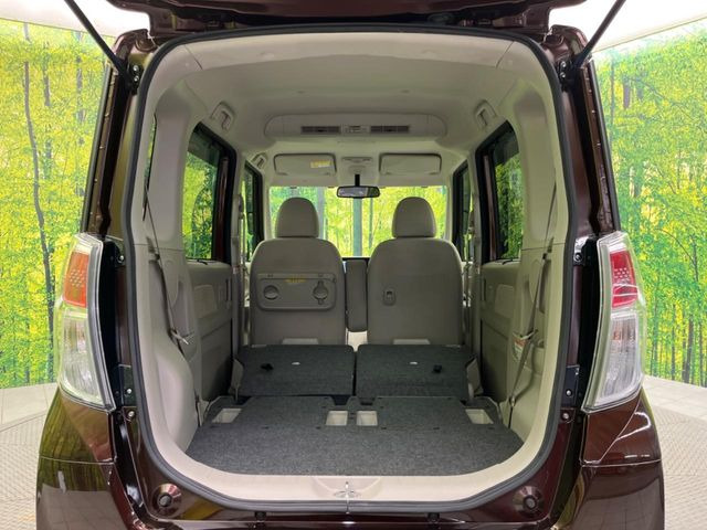 ���i�̂���������ʋ΁A���}���ɏ\���ȉ׎��X�y�[�X���m�ۂ��Ă���܂��B�Z�J���h�V�[�g��|���ƁA�傫�ȉו��̐ύڂ��\�ł���