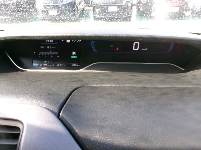 セレナ1.2 e-POWER ハイウェイスターV アーバンクロム