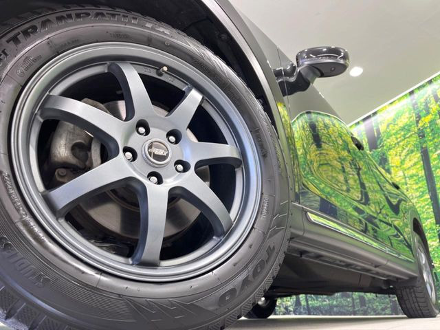 �y18�C���`�A���~�z�C�[���z�O�ςɃ}�b�`�����A���~�z�C�[���𑕒����Ă���܂��B�e��A���~�z�C�[����A�X�^�b�h���X�^�C�����戵�����Ă���܂��B���񂲑��k����������