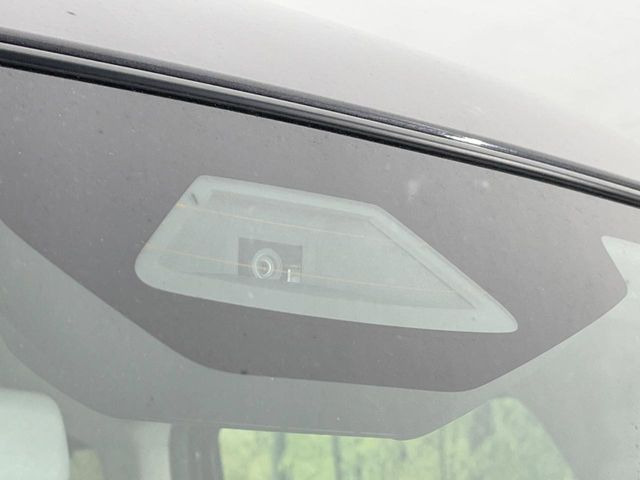 �y�X�Y�L �Z�[�t�e�B�T�|�[�g�z���s���ɑO���̎ԗ�����F�����A�Փ˂������Ȏ��͌x��ƃu���[�L�ŏՓˉ���Ɣ�Q�y�����A�V�X�g�B�����S�Ƀh���C�u�����y���݂��������܂��B