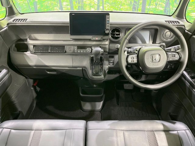 N-BOXカスタムコーディネートスタイル モノトーン