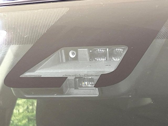 �y�v���N���b�V���Z�[�t�e�B�z�O���̎ԗ��������m���A�Փ˂������Ȏ��͌x��Œ��ӂ𑣂��A�u���[�L�𓥂ޗ͂��T�|�[�g�B�u���[�L�𓥂߂Ȃ������ꍇ�͏Փ˔�Q�y���u���[�L���쓮�A�Փˉ�����T�|�[�g���܂��B