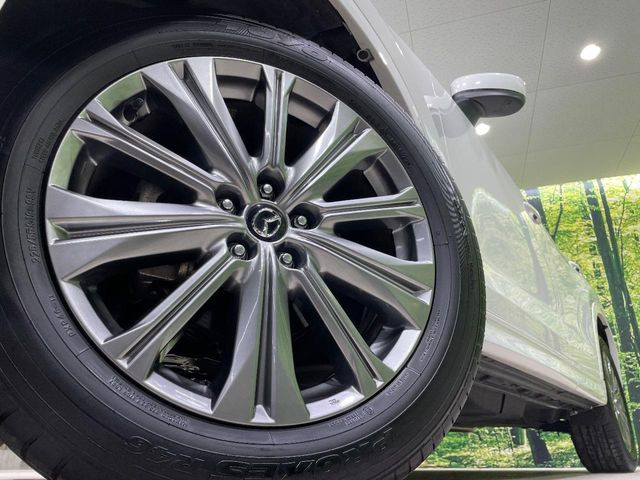 �y����19�C���`�A���~�z�C�[���z�O�ςɃ}�b�`���������A���~�z�C�[���𑕒����Ă���܂��B�e��ЊO�A���~�z�C�[����A�X�^�b�h���X�^�C�����戵�����Ă���܂��B���񂲑��k����������