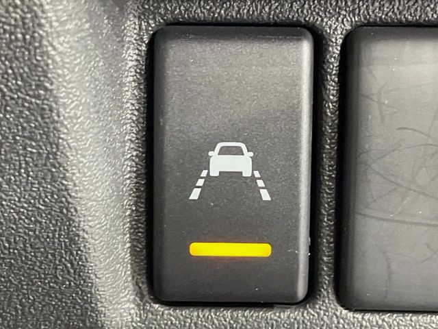 �y�C���e���W�F���gLI�z���s���̎Ԑ�����͂ݏo�������Ȏ��A�x�����Ƌ��ɃX�e�A�����O�ƃu���[�L�𐧌䂵�A�Ԑ����𑖍s����l�ɃA�V�X�g�B�����S�ȉ^�]���T�|�[�g���Ă���܂�!