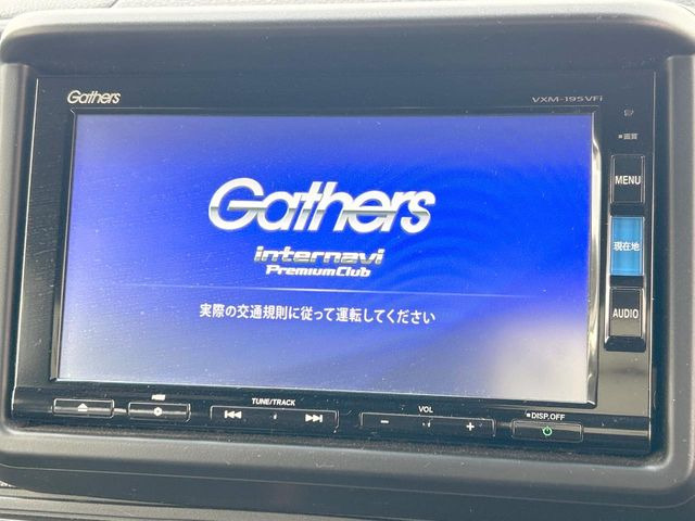 �y�����i�r�z�l�C�̏����i�r�𑕔����Ă���܂��B�i�r�̎g���₷���͂������A�I�[�f�B�I�@�\���[��!�L�����v�◷�s�͂������A�ʋ΂┃�����ȂǕ��i�̃h���C�u���y�����Ȃ�͂���