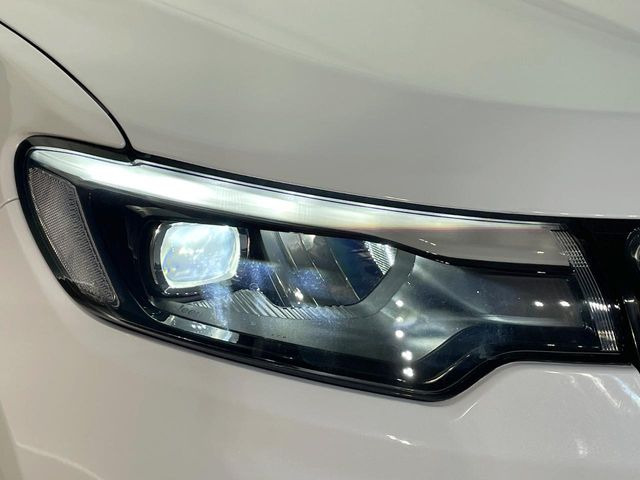 ��LED�w�b�h���C�g:��ԑ��s�����ǍD�Ȏ��E���m�ۂ����S���ĉ^�]�ł��鍂�P�xLED�w�b�h���C�g�𑕔�!�_�����x�������A����d�͂��}�����Ă��܂��B