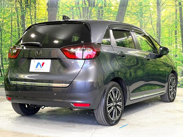 ☆全国のネクステージからお取り寄せが可能※!遠方の店舗に展示してあるクルマが気になる場合も、最寄りの店舗でご覧いただくことが可能です!是非私たちに要望をお聞かせください!※別途費用