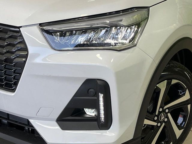 �yLED�w�b�h���C�g�z���V����ԑ��s�����ǍD�Ȏ��E���m�ۂ����S���ĉ^�]�ł��鍂�P�xLED�w�b�h���C�g�𑕔�!�_�����x�������A����d�͂��}�����Ă��܂��B