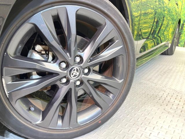 �y�����A���~�z�C�[���z�O�ςɃ}�b�`���������A���~�z�C�[���𑕒����Ă���܂��B�e��ЊO�A���~�z�C�[����A�X�^�b�h���X�^�C�����戵�����Ă���܂��B���񂲑��k����������