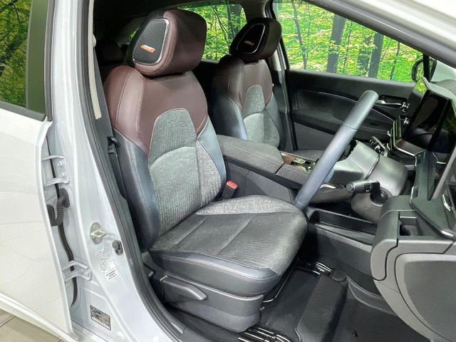 �y�n�[�t���U�[�V�[�g�z�������ƍ���S�n�𗼗������l�C�̃V�[�g���w�ʁE���ʂ̃t�@�u���b�N�f�ނ́A�ʋC���̗ǂ��⊊��ɂ����ɗD��Ă��܂��B�C���╞���ɍ��E���ꂸ���K�ɂ���肢�������܂��B