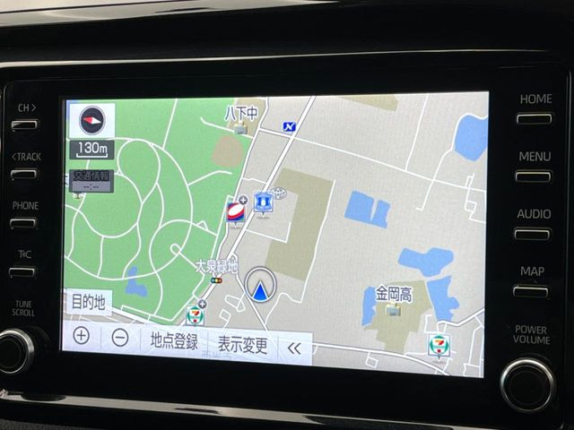 �y8�C���` �f�B�X�v���C�I�[�f�B�I�z���ʂ̃f�B�X�v���C��AppleCarPlay��AndroidAuto�����p�\�B�傫�ȉ�ʂŃX�}�z�i�r�A�v���������p���������܂���