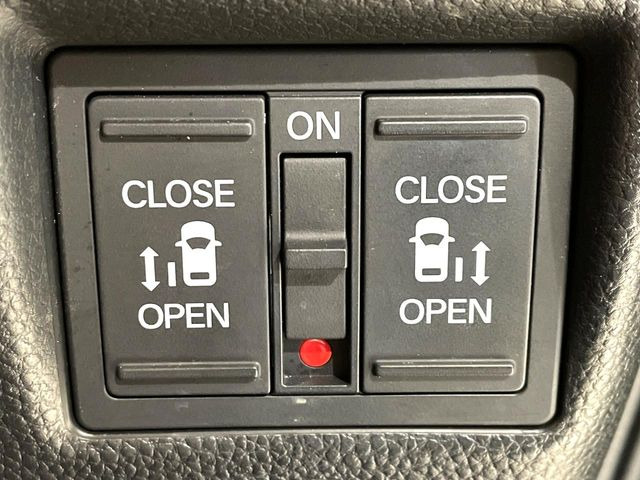 �y�����p���[�X���C�h�h�A�z�X�}�[�g�L�[��^�]�Ȃ̃X�C�b�`�Ō�ȗ����X���C�h�h�A�̊J���\���d��������͂����ăh�A���J����K�v�������A�����Ȃ��q�l�ł��ȒP�ɊJ���߂ł����K�ł���