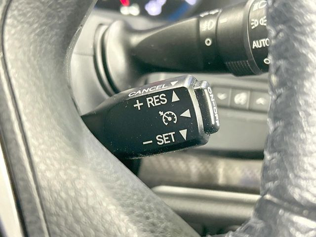 �y�N���[�Y�R���g���[���z�������H�����N���N���s�B�A�N�Z���𗣂��Ă���葬�x�ő��s���ł��A�������^�]���̕��S���y��!�����E�������ȒP�ȃX�C�b�`����Œ����ł��܂��B