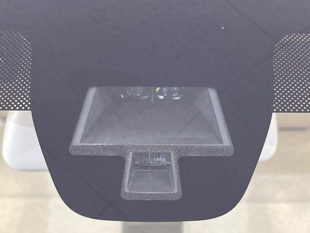 �y�X�Y�L �Z�[�t�e�B�T�|�[�g�z���s���ɑO���̎ԗ�����F�����A�Փ˂������Ȏ��͌x��ƃu���[�L�ŏՓˉ���Ɣ�Q�y�����A�V�X�g�B�����S�Ƀh���C�u�����y���݂��������܂��B