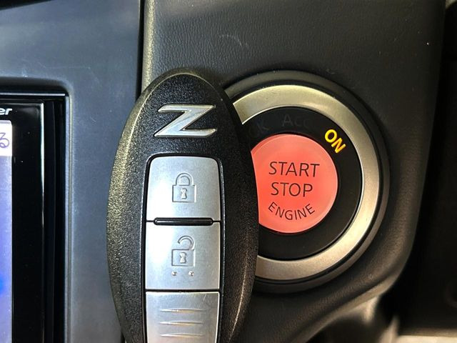 �y�C���e���W�F���g�L�[�z�J�o����|�P�b�g�ɓ��ꂽ�܂܂ł��h�A�̎{���E�������\�ȃX�}�[�g�L�[�𑕔��B�G���W���̃I���E�I�t�����J�M�����o���K�v����������Ƃ��Ă��֗��ł���