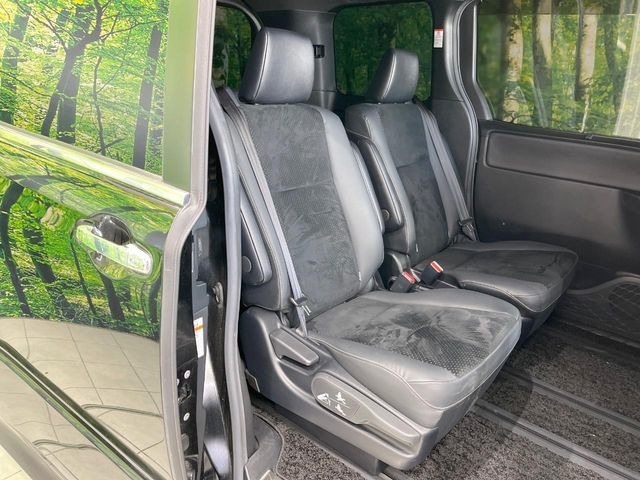 ���ڒ����̓E�H�[�N�X���[�ƂȂ��Ă���܂��B���ڂƎO��ڂ̈ړ�����~�肪�Ƃ��Ă��y�ɂȂ�̂ŁA���~��̍ۂ��X�g���X�������邱�Ƃ͂���܂����