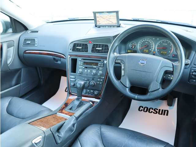 �[�ԑO������p�͎ԗ��{�̉��i�Ɋ܂܂�Ă���A�ʓr���������邱�Ƃ͂������܂���̂ł����S�������B