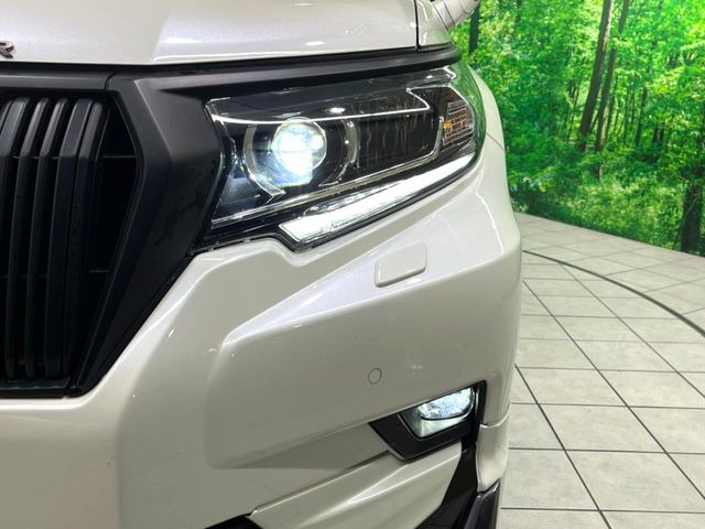 �yLED�w�b�h���C�g�z���V����ԑ��s�����ǍD�Ȏ��E���m�ۂ����S���ĉ^�]�ł��鍂�P�xLED�w�b�h���C�g�𑕔�!�_�����x�������A����d�͂��}�����Ă��܂��B