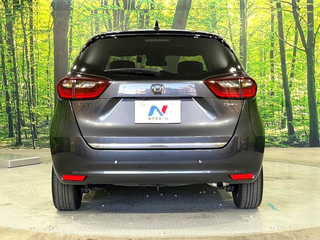 安心の最長10年・走行無制限保証(有償)をご用意。保証内容も充実はもちろん、無料点検&オイル交換や、年中無休の全国・24時間ロードサービスも付帯されておりますのでご安心下さい。