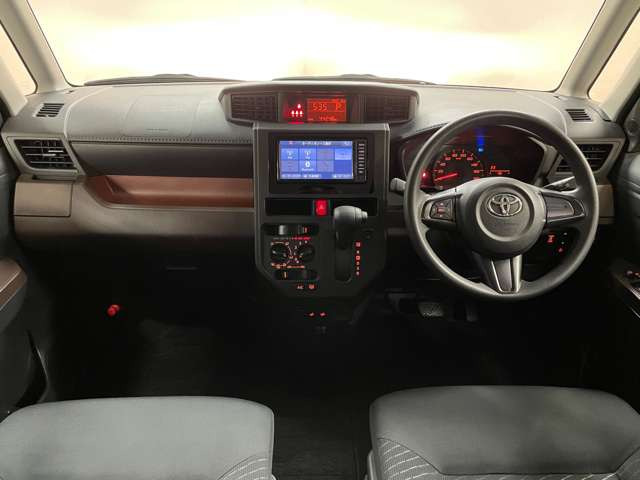 ���D�݂̃I�v�V�����𑕒����Č�[�Ԃ��邱�Ƃ��\�ł��B�i�r�E�o�b�N�J�����EETC�E��ȃt���b�v�_�E�����j�^�[�E�R�[�e�B���O�E�V�[�g�J�o�[�E�h���C�u���R�[�_�[�E�G���W���X�^�[�^�[ �ȂǂȂǎ戵����!