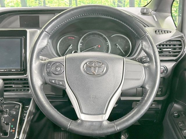 �y�����v�����X�e�A�����O�z�㎿�Ȋv���g�p���邱�ƂŁA��ɂ����������݂ƂĂ��^�]���₷���n���h���ł���