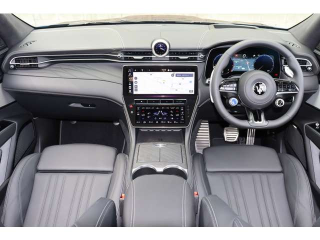 グレカーレモデナ 4WD