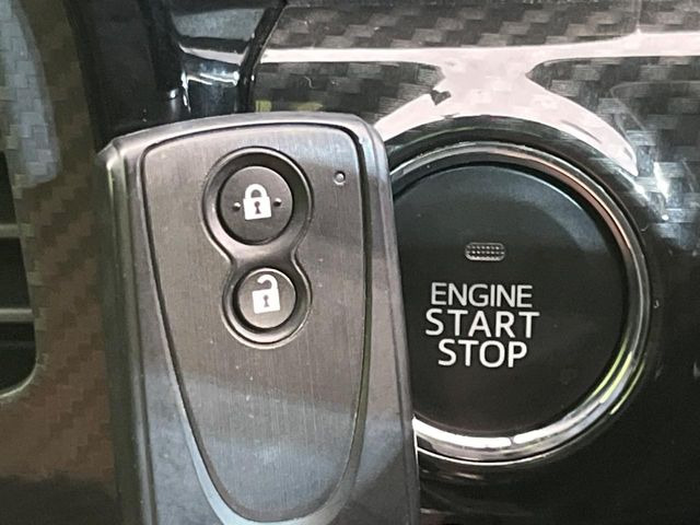 �y�L�[�t���[�V�X�e���z�J�o����|�P�b�g�ɓ��ꂽ�܂܂ł��h�A�̎{���E�������\�ȃX�}�[�g�L�[�𑕔��B�G���W���̃I���E�I�t�����J�M�����o���K�v����������Ƃ��Ă��֗��ł���