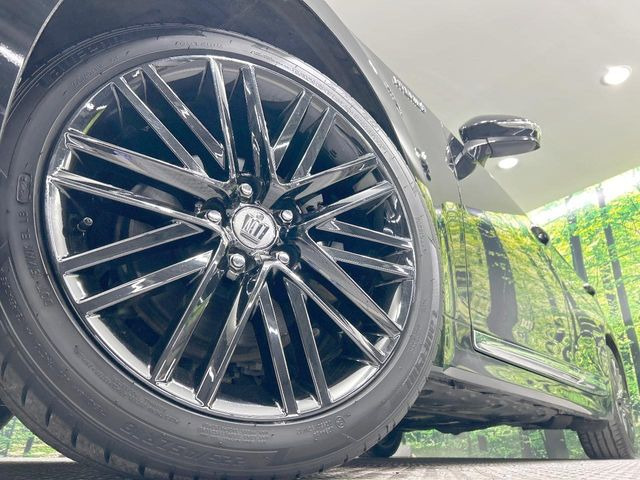 �y����15�C���`�A���~�z�C�[���z�O�ςɃ}�b�`���������A���~�z�C�[���𑕒����Ă���܂��B�e��ЊO�A���~�z�C�[����A�X�^�b�h���X�^�C�����戵�����Ă���܂��B���񂲑��k����������