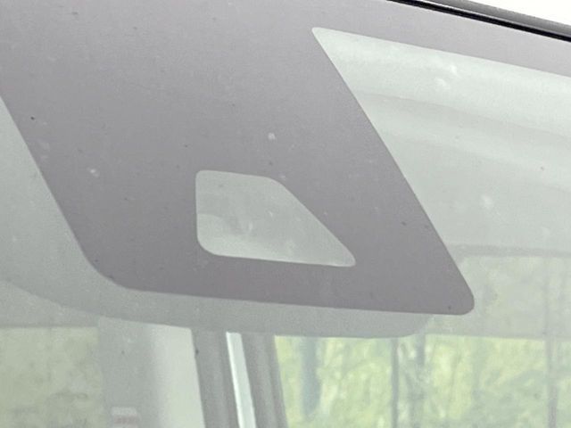 �y�X�}�[�g�A�V�X�g�z���s���ɑO���̎ԗ�����F�����A�Փ˂������Ȏ��͌x��ƃu���[�L�ŏՓˉ���Ɣ�Q�y�����A�V�X�g�B�����S�Ƀh���C�u�����y���݂��������܂��B