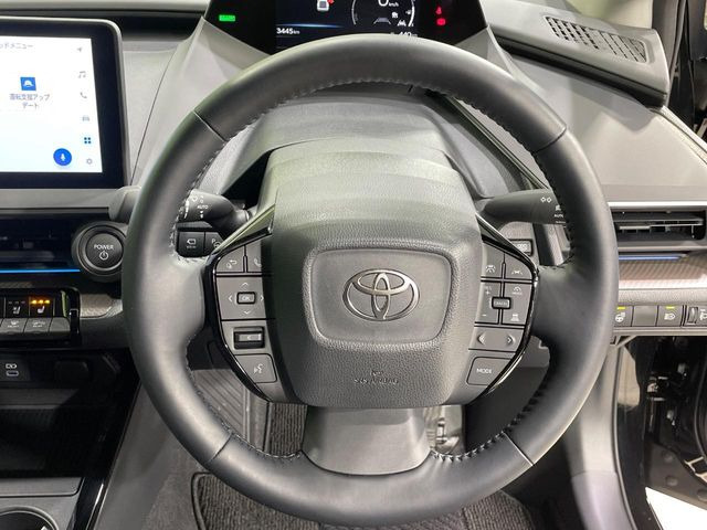 �y�����v�����X�e�A�����O�z�㎿�Ȋv���g�p���邱�ƂŁA��ɂ����������݂ƂĂ��^�]���₷���n���h���ł���