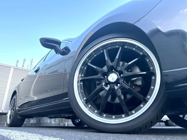 �y20�A���~�z�C�[���z�O�ςɃ}�b�`�����A���~�z�C�[���𑕒����Ă���܂��B�e��A���~�z�C�[����A�X�^�b�h���X�^�C�����戵�����Ă���܂��B���񂲑��k����������