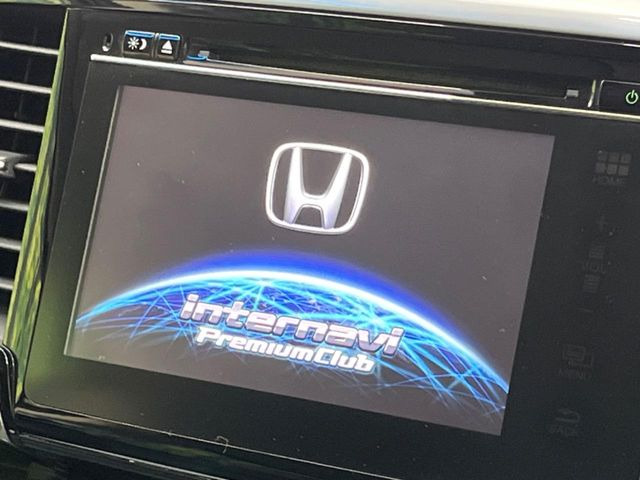 �y���[�J�[�����i�r�z�C���e���A�ɗn�����ރX�^�C���b�V���ȁu��p�݌v�v���[�J�[�i�r�𑕔��􎋔F���⑀�쐫�ȂǊ�{���\�ɂ��D��A���㎿�ȃJ�[���C�t�����y���݂��������܂��B