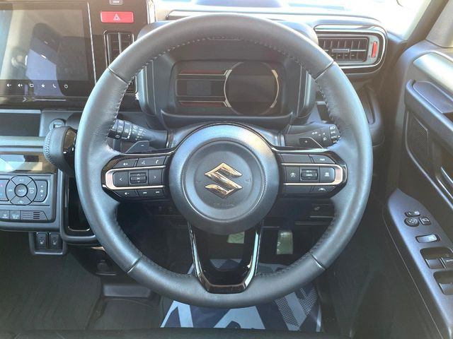 �y�����v�����X�e�A�����O�z�㎿�Ȋv���g�p���邱�ƂŁA��ɂ����������݂ƂĂ��^�]���₷���n���h���ł���