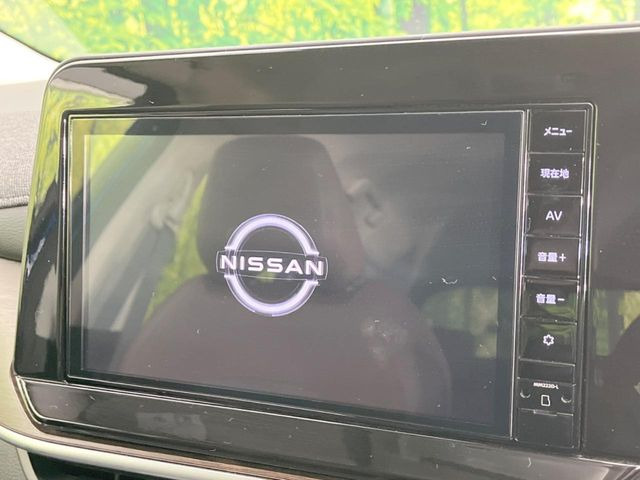 �y�����i�r�z�l�C�̏����i�r�𑕔����Ă���܂��B�i�r�̎g���₷���͂������A�I�[�f�B�I�@�\���[��!�L�����v�◷�s�͂������A�ʋ΂┃�����ȂǕ��i�̃h���C�u���y�����Ȃ�͂���