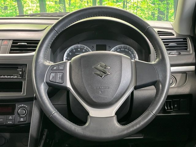 �y�����v�����X�e�A�����O�z�㎿�Ȋv���g�p���邱�ƂŁA��ɂ����������݂ƂĂ��^�]���₷���n���h���ł���