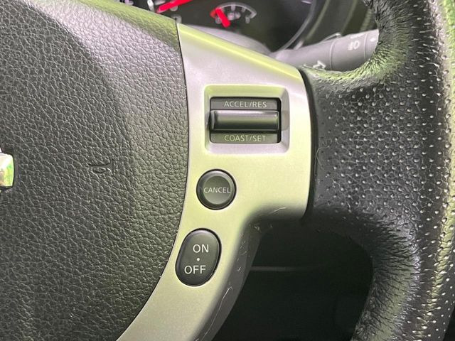 �y�N���[�Y�R���g���[���z�������H�����N���N���s�B�A�N�Z���𗣂��Ă���葬�x�ő��s���ł��A�������^�]���̕��S���y��!�����E�������ȒP�ȃX�C�b�`����Œ����ł��܂��B