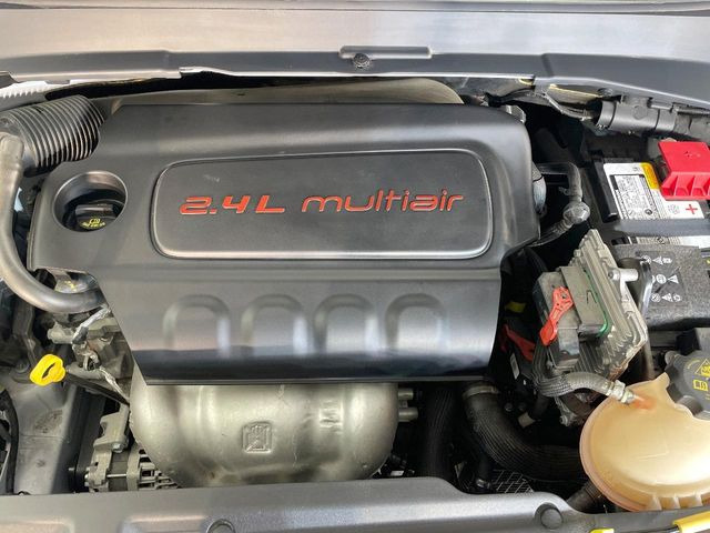 �����X�ł́A�e���[�J�[�̐�p�f�f�e�X�^�[�𓱓��B���Ǝ��i�����e�N�j�J���X�^�b�t���풓���Ă���܂��̂ŁA������̍ۂɂ����S���Ă����p���������܂��B