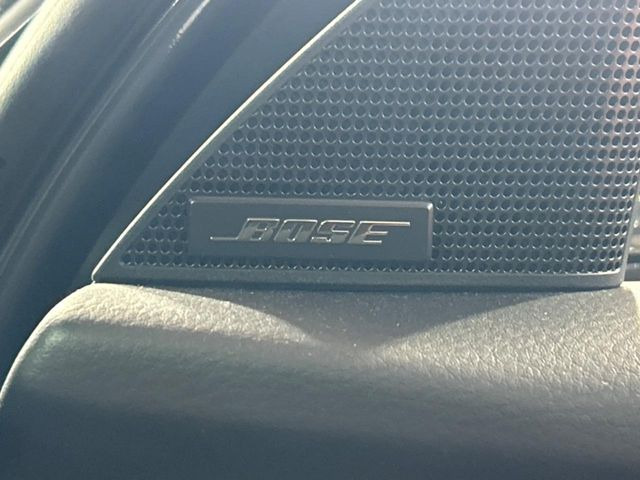 �yBOSE�T�E���h�V�X�e���z���[�J�[�I�v�V�����̍��i�ʃT�E���h�V�X�e���𓋍ځB��p�̃`���[�j���O���{���ꂽ�召�l�X�ȃX�s�[�J�[����ǎ��ȃT�E���h���t�ł��A�Տꊴ���ӂ�鉹����Ԃ����o���܂��B