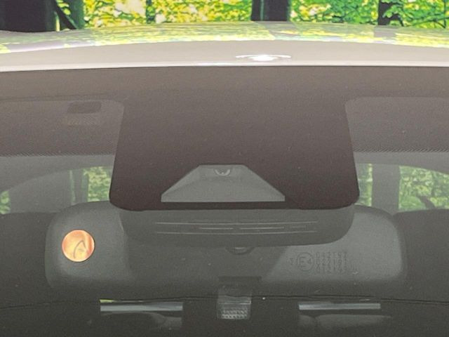 �y�g���^�Z�[�t�e�B�Z���X�z���s���ɑO���̎ԗ�����F�����A�Փ˂������Ȏ��͌x��ƃu���[�L�ŏՓˉ���Ɣ�Q�y�����A�V�X�g�B�����S�Ƀh���C�u�����y���݂��������܂��B