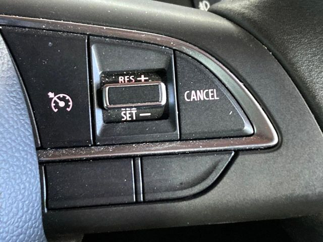 �y�N���[�Y�R���g���[���z�������H�����N���N���s�B�A�N�Z���𗣂��Ă���葬�x�ő��s���ł��A�������^�]���̕��S���y��!�����E�������ȒP�ȃX�C�b�`����Œ����ł��܂��B