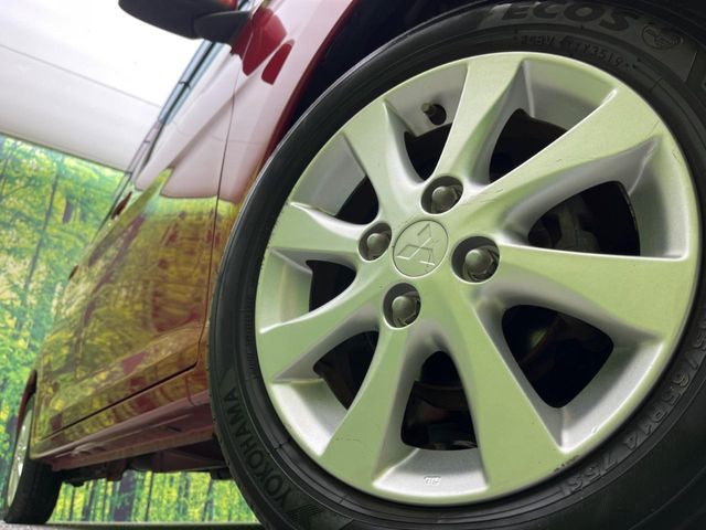 �y����14�C���`�A���~�z�C�[���z�O�ςɃ}�b�`���������A���~�z�C�[���𑕒����Ă���܂��B�e��ЊO�A���~�z�C�[����A�X�^�b�h���X�^�C�����戵�����Ă���܂��B���񂲑��k����������