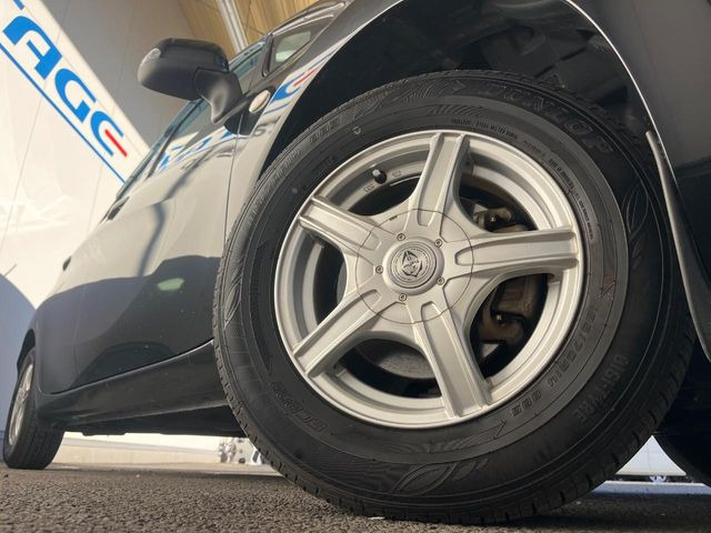 �y�A���~�z�C�[���z�O�ςɃ}�b�`�����A���~�z�C�[���𑕒����Ă���܂��B�e��A���~�z�C�[����A�X�^�b�h���X�^�C�����戵�����Ă���܂��B���񂲑��k����������