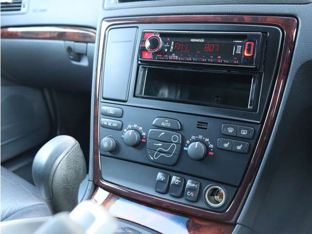 �yLAGOM with VOLVO �{���{�̂���A���傤�ǂ�����炵�B�z�������R�N�X���́A����ȃ{���{���C�t�𖖉i���T�|�[�g���Ă����܂��B