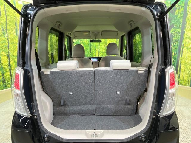 ���i�̂���������ʋ΁A���}���ɏ\���ȉ׎��X�y�[�X���m�ۂ��Ă���܂��B�Z�J���h�V�[�g��|���ƁA�傫�ȉו��̐ύڂ��\�ł���