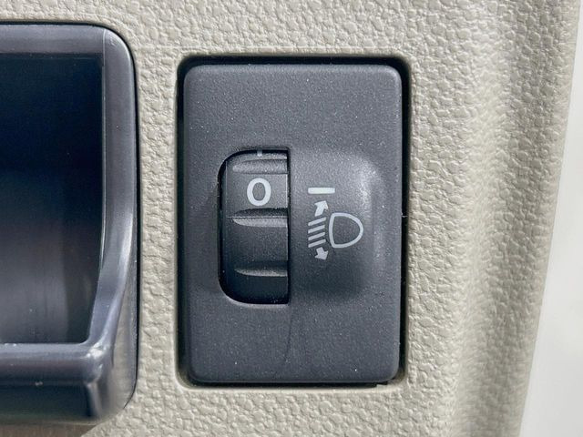 �y�w�b�h���C�g���x���C�U�[�z�w�b�h���C�g���ԗ��O�����Ǝ˂���ہA�蓮�ŕ�����ς��邱�Ƃ��ł��Â����ł���������Ƃ炵���₷���悤�ɒ����ł��܂��B