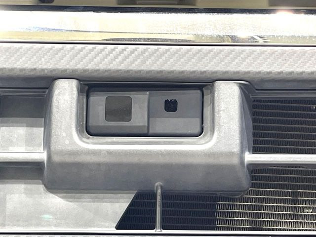 �y�X�}�[�g�A�V�X�g�z���s���ɑO���̎ԗ�����F�����A�Փ˂������Ȏ��͌x��ƃu���[�L�ŏՓˉ���Ɣ�Q�y�����A�V�X�g�B�����S�Ƀh���C�u�����y���݂��������܂��B