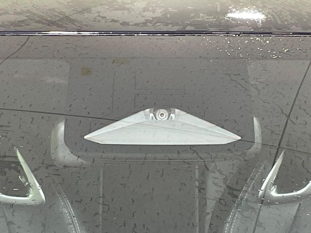 �y�g���^�Z�[�t�e�B�Z���X�z���s���ɑO���̎ԗ�����F�����A�Փ˂������Ȏ��͌x��ƃu���[�L�ŏՓˉ���Ɣ�Q�y�����A�V�X�g�B�����S�Ƀh���C�u�����y���݂��������܂��B