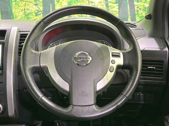 �y�����v�����X�e�A�����O�z�㎿�Ȋv���g�p���邱�ƂŁA��ɂ����������݂ƂĂ��^�]���₷���n���h���ł���