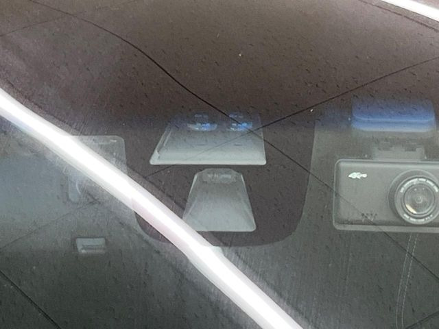 �y�V�e�B�u���[�L�A�N�e�B�u�V�X�e���z�ᑬ���s���ɑO���̎ԗ�����F�����A�Փ˂������Ȏ��͌x��ƃu���[�L�ŏՓˉ���Ɣ�Q�y�����A�V�X�g�B�����S�Ƀh���C�u�����y���݂��������܂��B